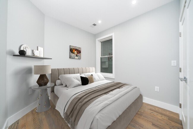 Building Photo - 195 Liberty Ave