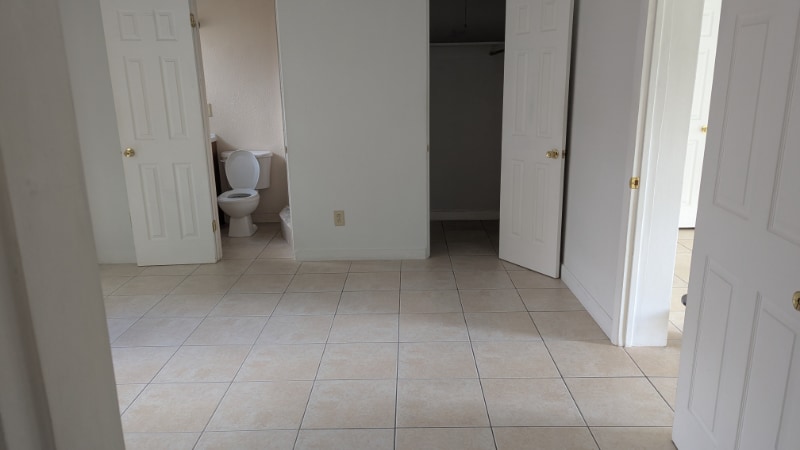 Building Photo - 2309 S Mills Ave