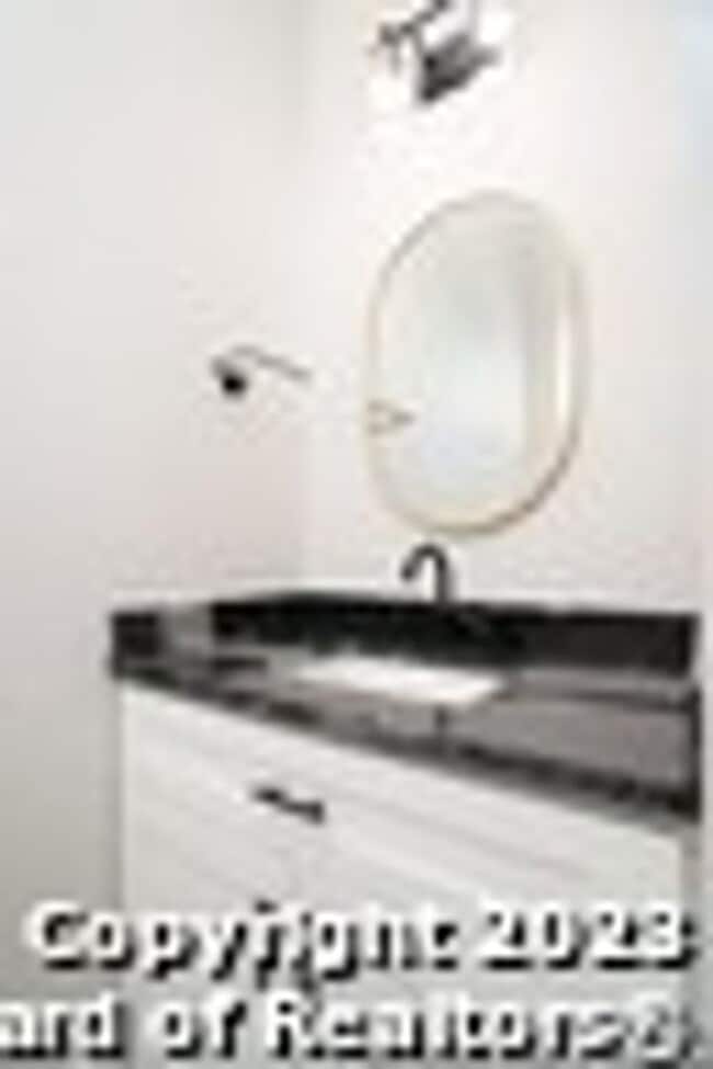 Building Photo - 343 Porter St