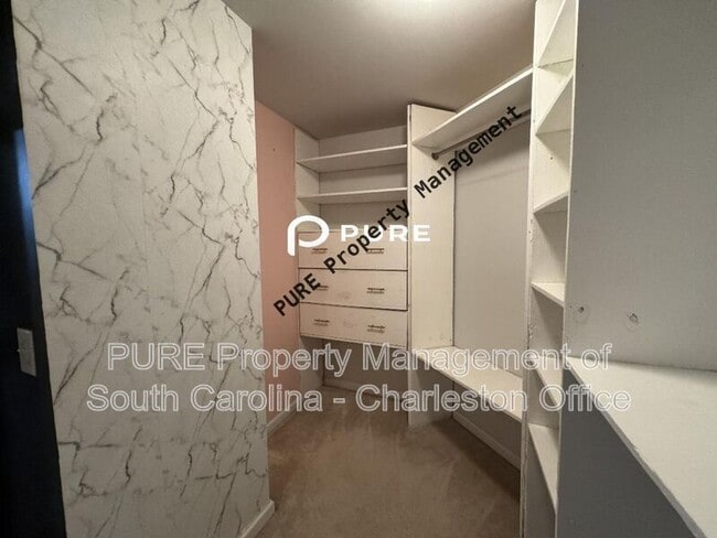 Building Photo - 154 Hickory Ridge Way