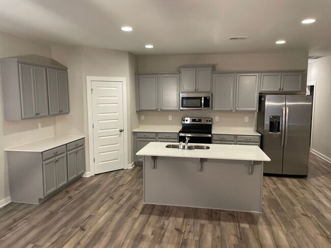 Building Photo - Home for Rent in Oak Grove, AL!! Available to View Now!!!