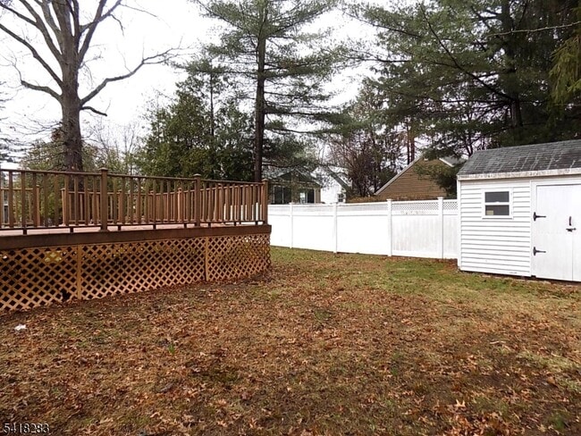 Building Photo - 18 Mandeville Ave