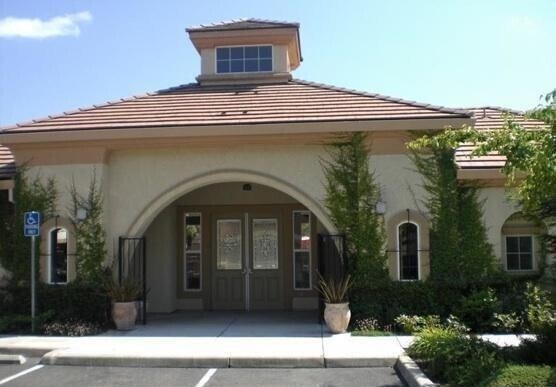 Building Photo - Condo | 2 Bed | 2 Bath | 1728SF | Tenant P...