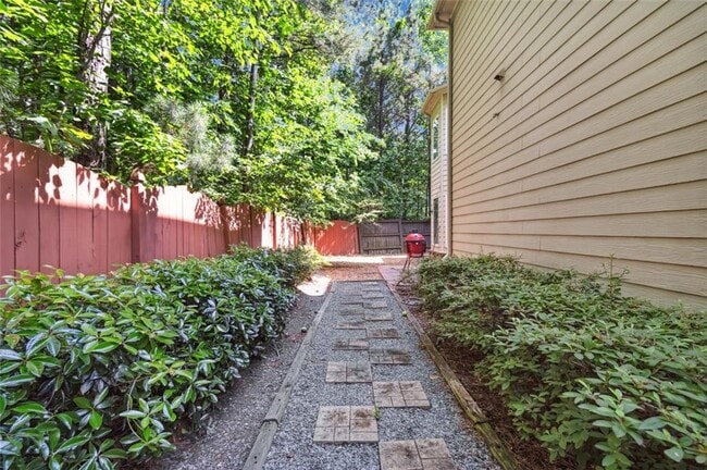 Building Photo - 11931 Aspen Forest Dr