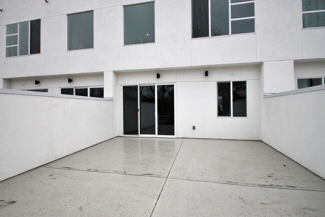 Building Photo - 505 Tillery St