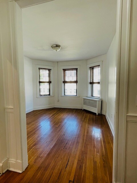 Building Photo - 1564 Commonwealth Ave