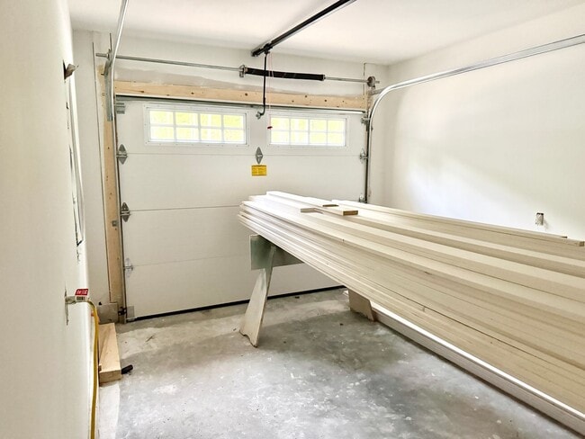 Building Photo - Brand New 3 Bedroom Townhouse for Rent