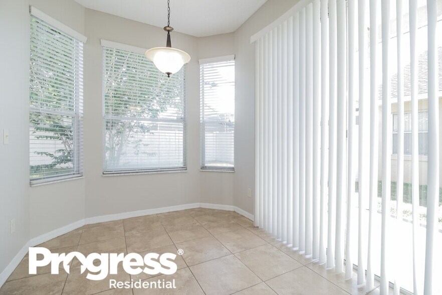 Building Photo - 12370 Arlington Park Ln