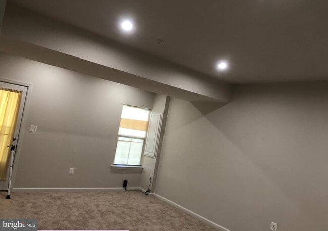Building Photo - 10048 Dorsey Ln