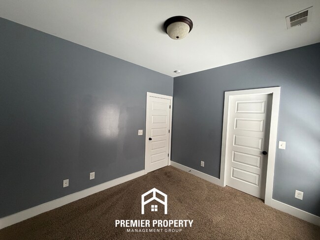 Building Photo - 4BR/2BA Birmingham Rental with Attached 1-Car Garage & Open Kitchen Island