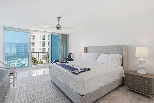 Building Photo - 3210 S Ocean Blvd