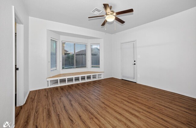 Building Photo - 2523 S 41st Ave