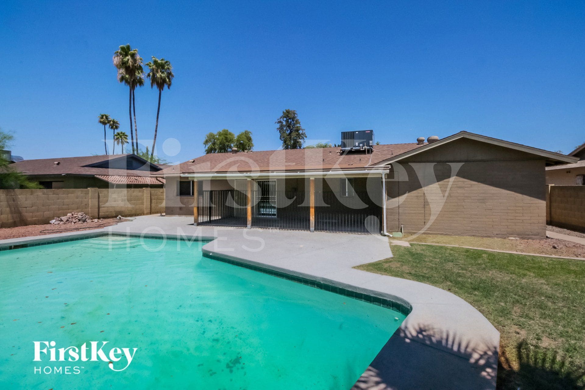 Building Photo - 2331 E Alameda Dr