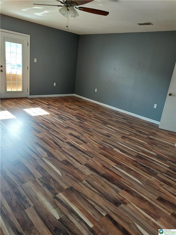 Building Photo - 933 N New St