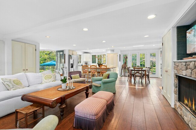 Building Photo - 561 Middlesex Rd