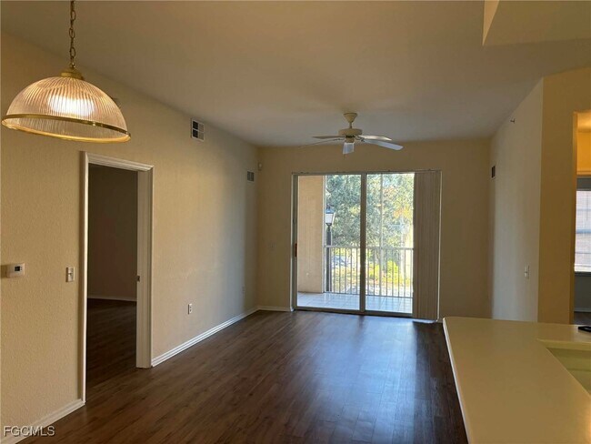 Building Photo - 9045 Colby Dr