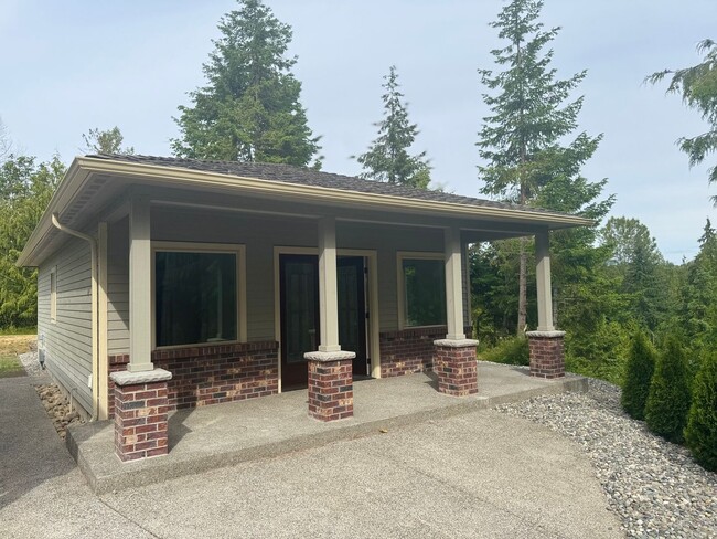 Building Photo - BRAND NEW 1 bedroom, 1 bath in Eaglemont