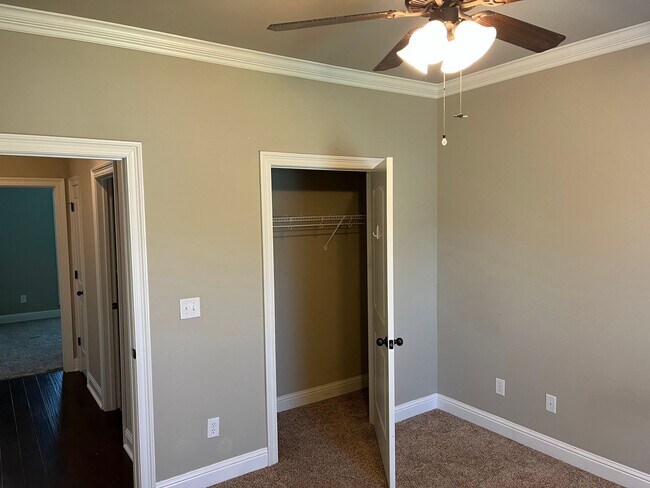 Building Photo - Wetumpka Home