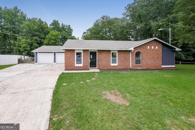 Primary Photo - 52 Andover Dr