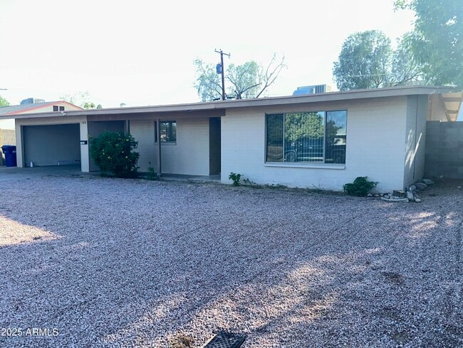 Primary Photo - 1808 N Aster St