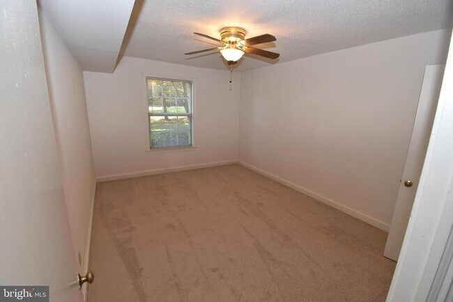 Building Photo - 2801 Arlington Blvd