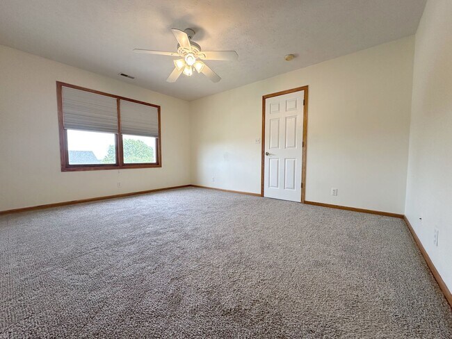 Building Photo - 8621 Lavender Cir