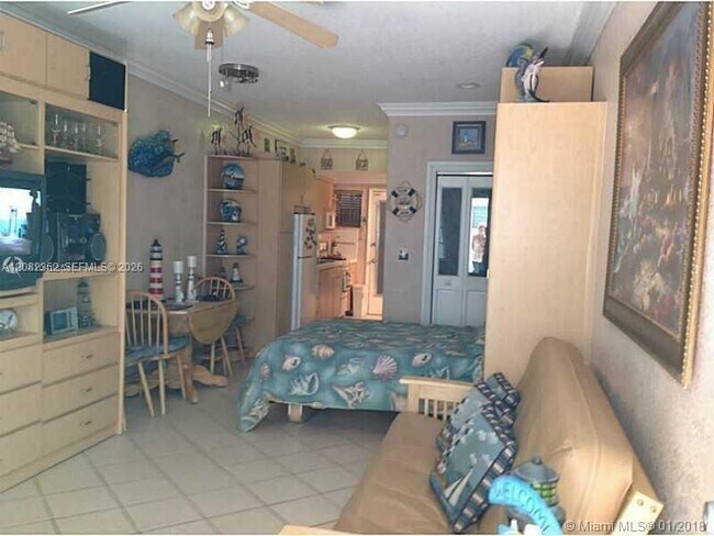 Building Photo - 6494 Collins Ave