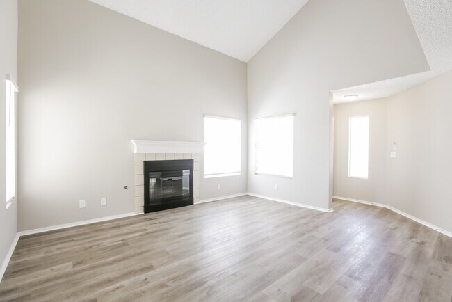 Building Photo - 3300 Sonterra Cir