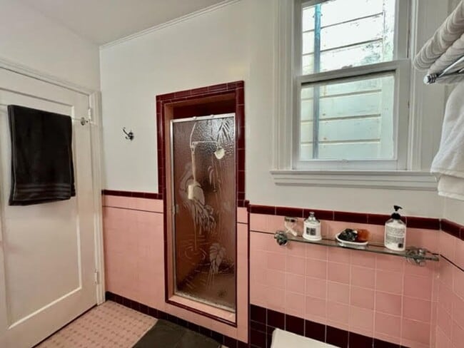 Building Photo - Whimsical 2BR/1BA, Outer Parkside Gem and Dog Friendly! FURNISHED Flexible Lease Term