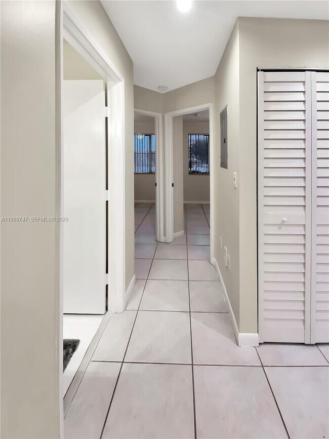 Building Photo - 15701 SW 137th Ave