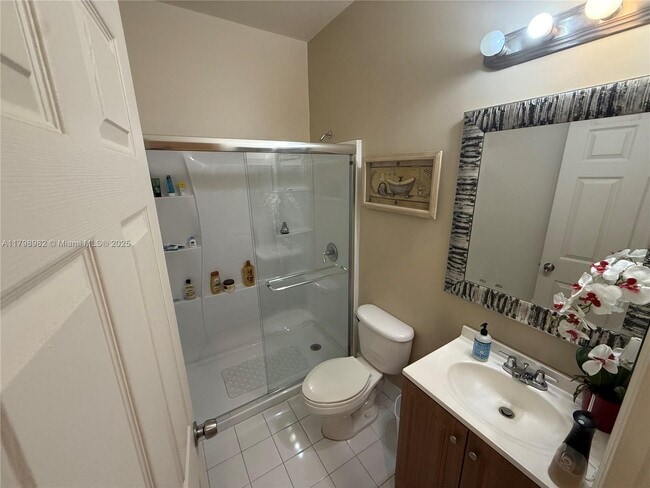 Building Photo - 5660 NW 115th Ct