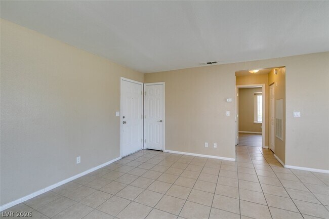 Building Photo - 7300 W Pirates Cove Rd