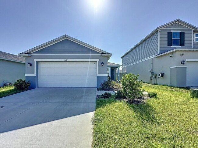 Building Photo - LIKE NEW HOME IN PRESERVATION POINT, Davenport