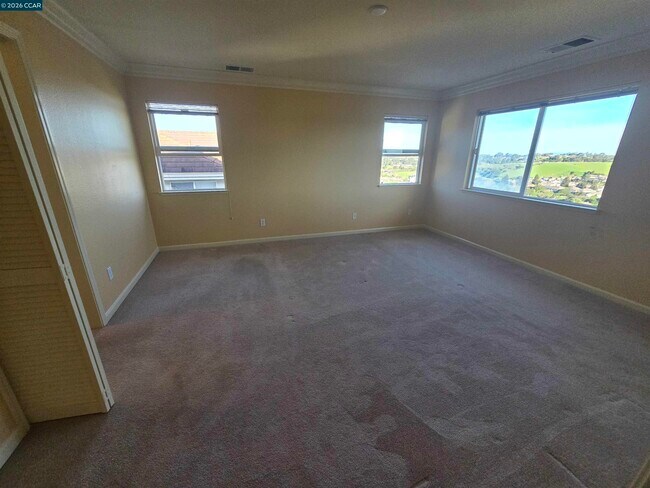 Building Photo - 894 Bridgeway Cir