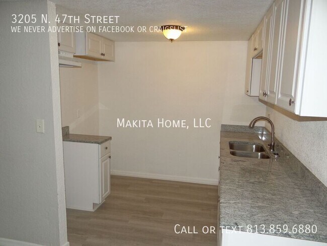 Building Photo - 3205 N 47th St