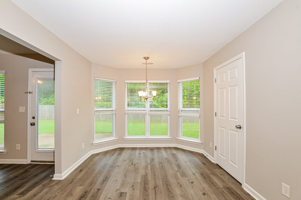 Building Photo - 13183 Sandbourne S
