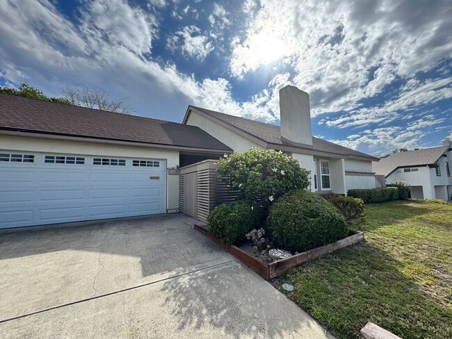 Building Photo - Beautiful 4-Bedroom + Office/BR + Loft Home in Desirable Tierrasanta – Available 1/1/2026