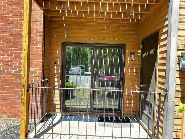 Building Photo - 19 Blackstone Dr