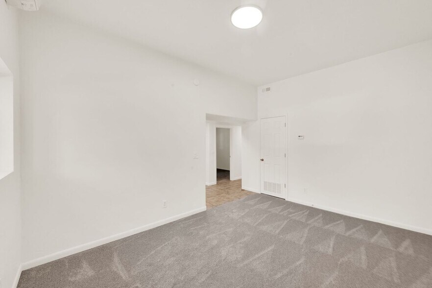 Building Photo - 189 N 300 E