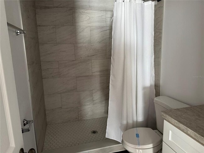 Building Photo - 512 W Dixie Ave