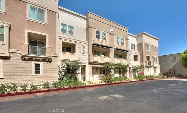Building Photo - 149 N 1st Ave