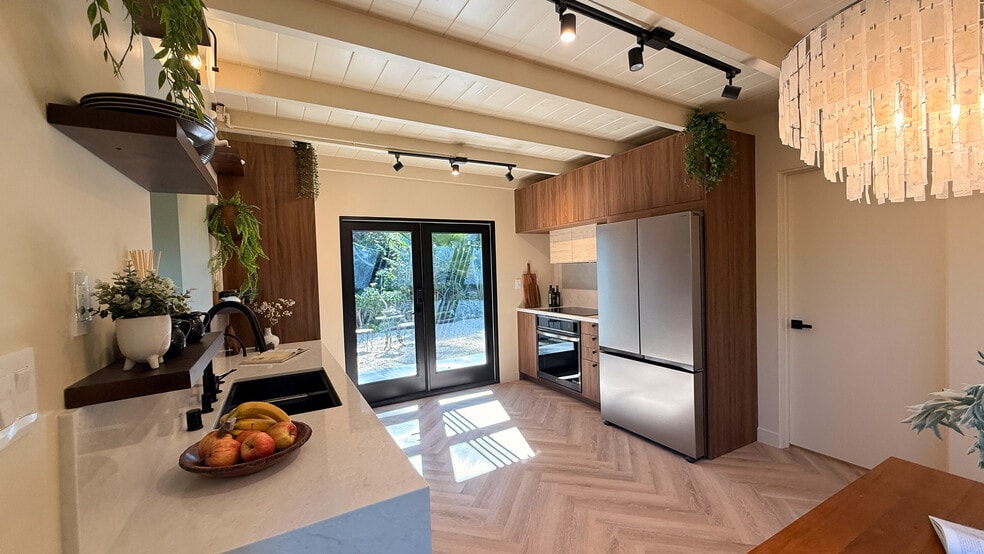 Building Photo - 5323 Monterey Rd