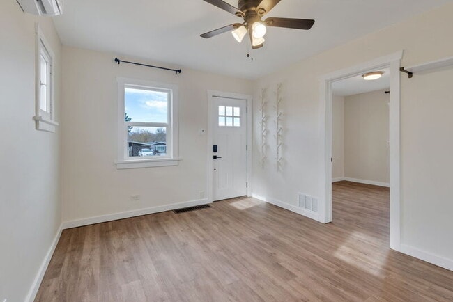 Building Photo - 134 S Quitman St