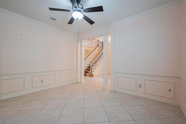 Building Photo - 3739 Elkins Rd