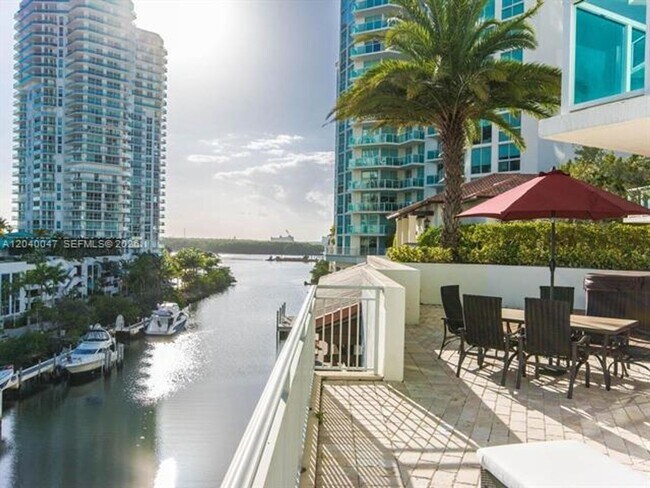 Building Photo - 200 Sunny Isles Blvd