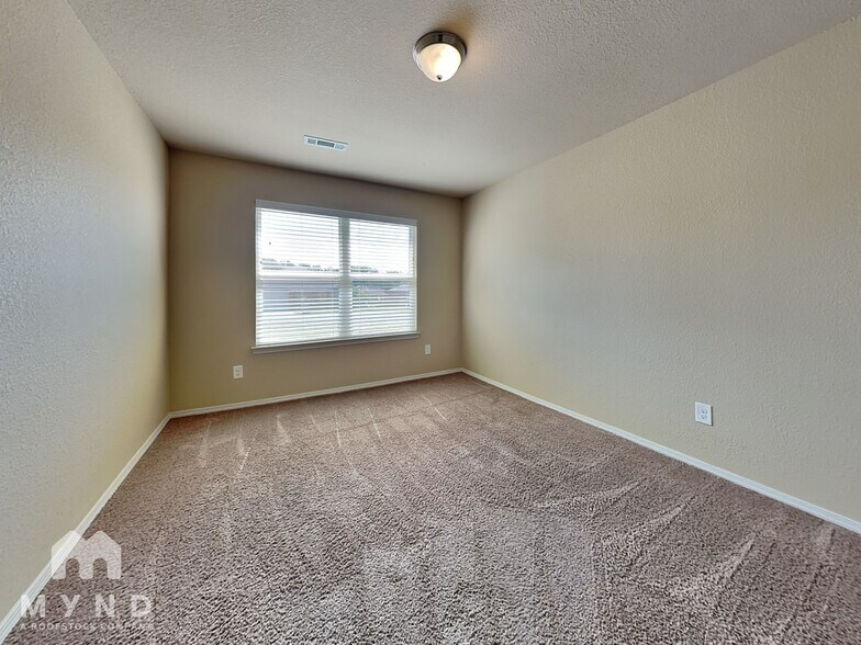 Building Photo - 100 Cedar Creek Loop