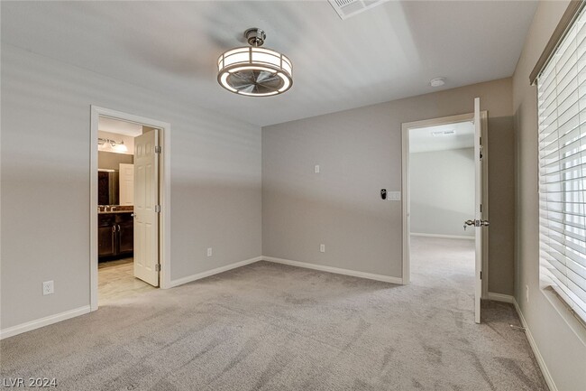 Building Photo - 6551 Foley Estate Ave