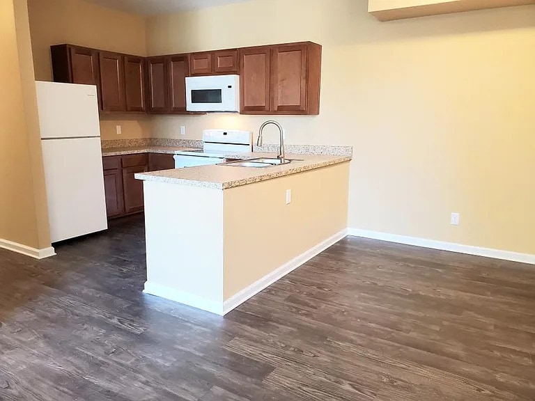 Building Photo - Montgomery Apartments