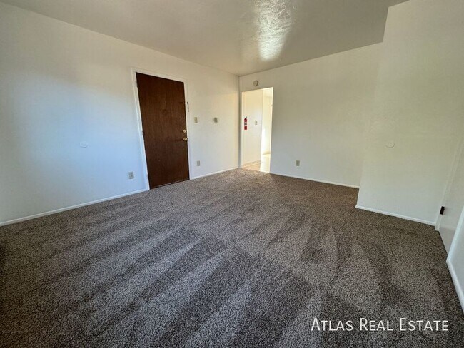 Building Photo - 4206 Forest Hill Ct