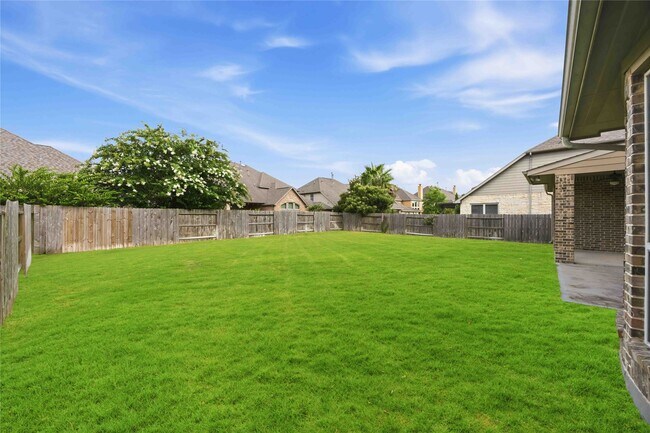 Building Photo - 27707 Lodgemist Ct
